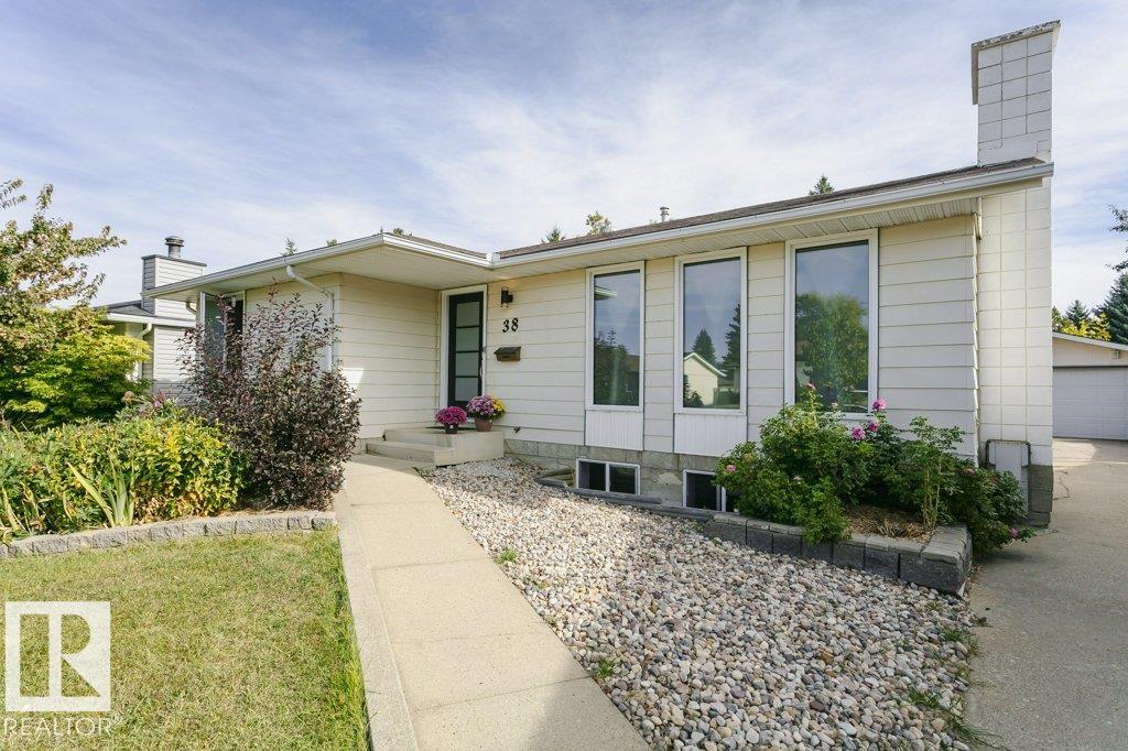 38 Galen Crescent, Sherwood Park, Alberta, T8A 2L2