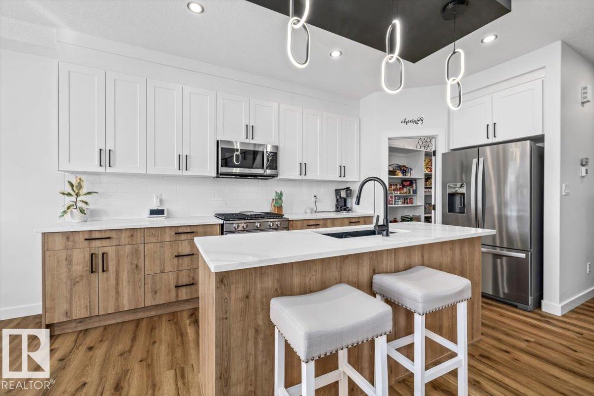 287 Savoy Crescent, Sherwood Park, Alberta, T8H 2Y4