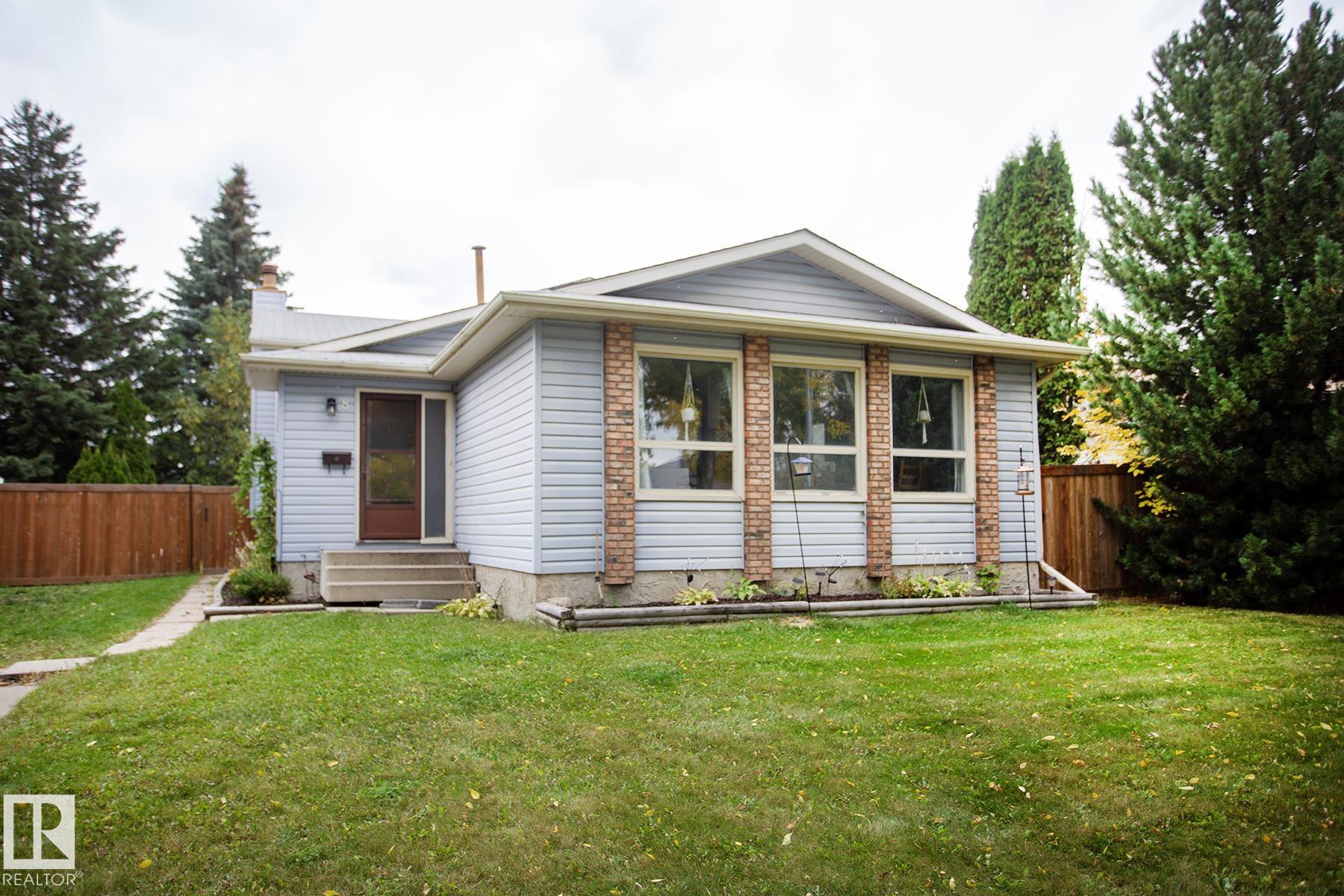 8 Ash Crescent, St. Albert, Alberta, T8N 3J3