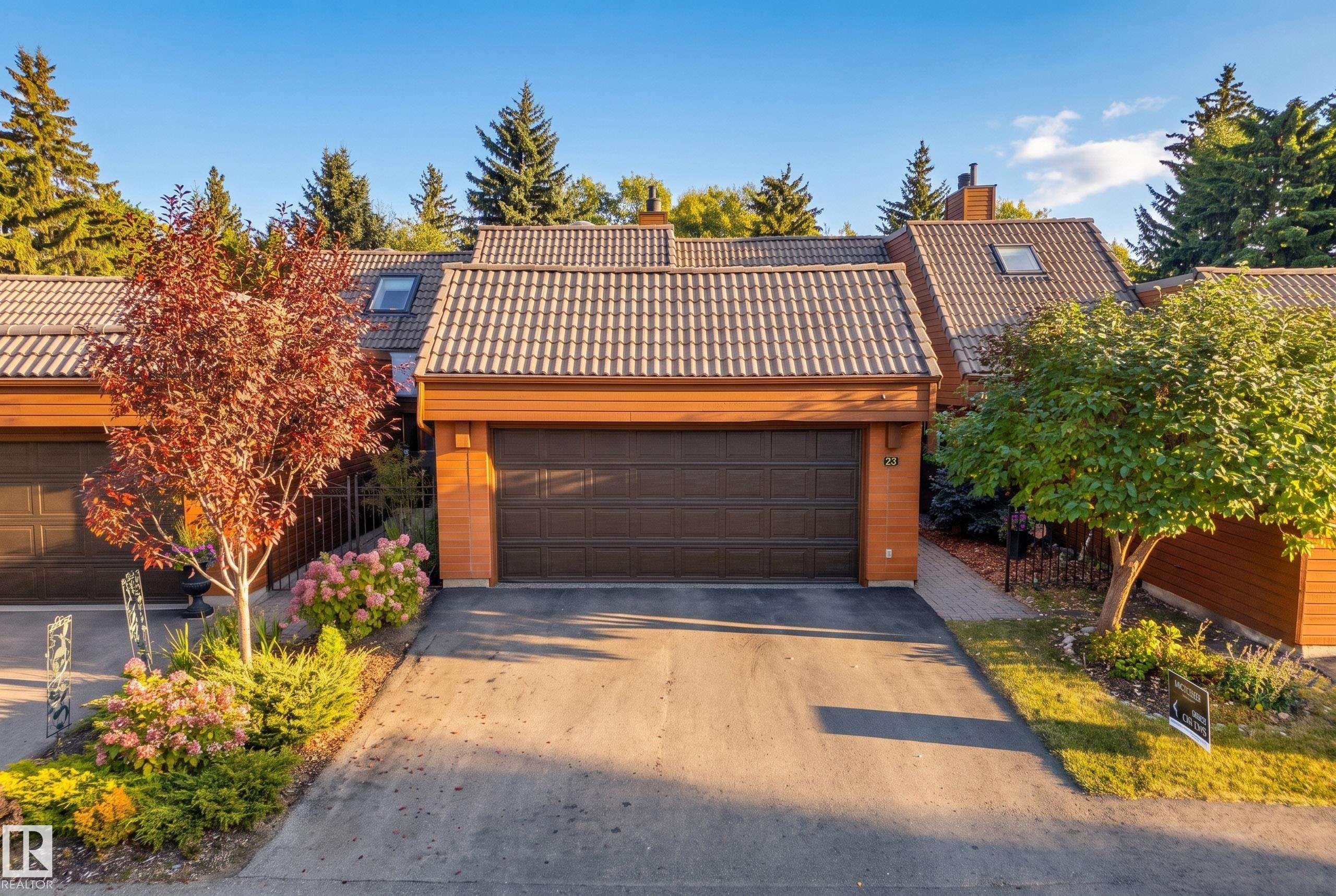 23 500 Lessard Drive, Edmonton, Alberta, T6M 1G1