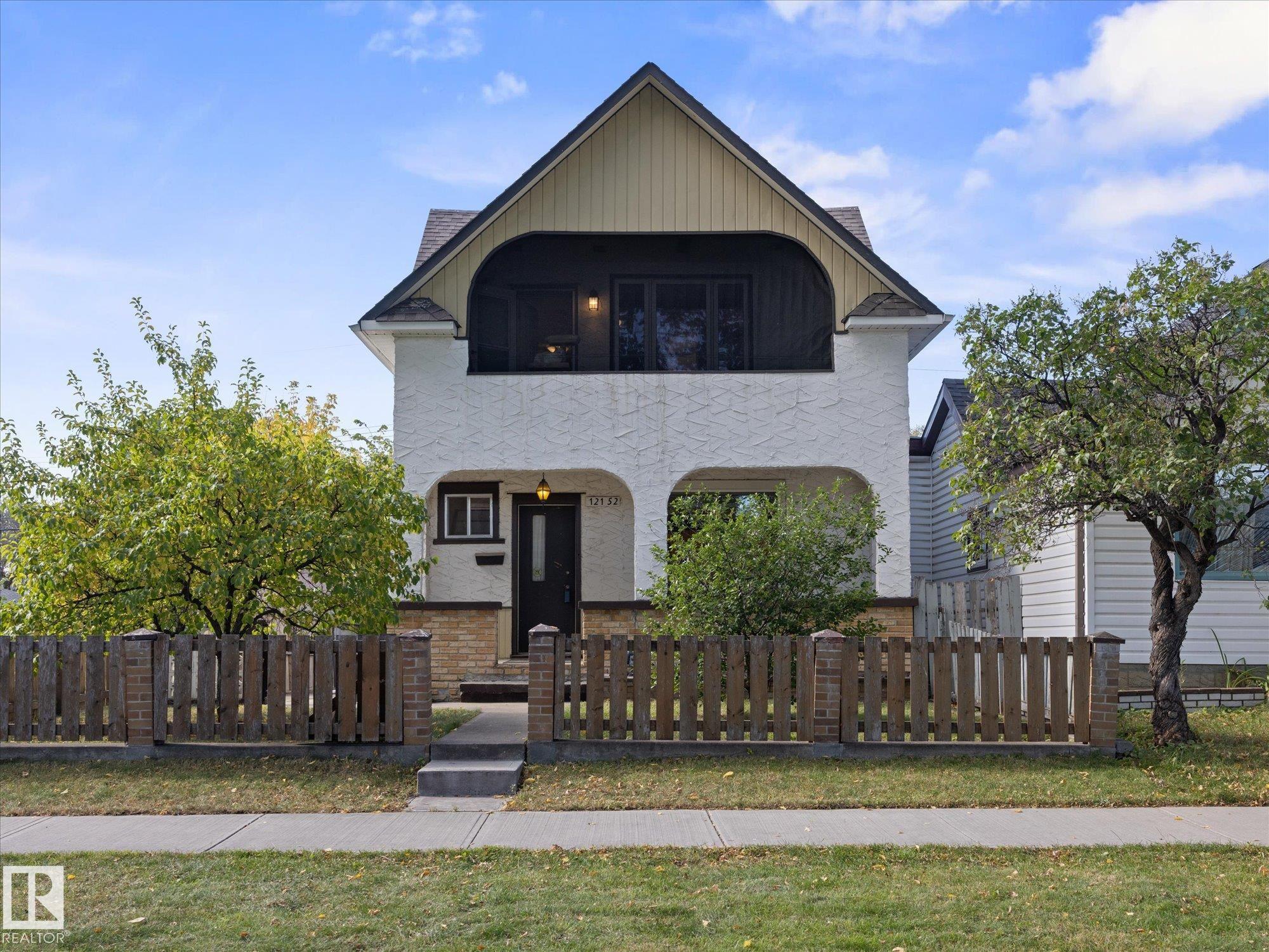 12152 91 Street, Edmonton, Alberta, T5B 4C1