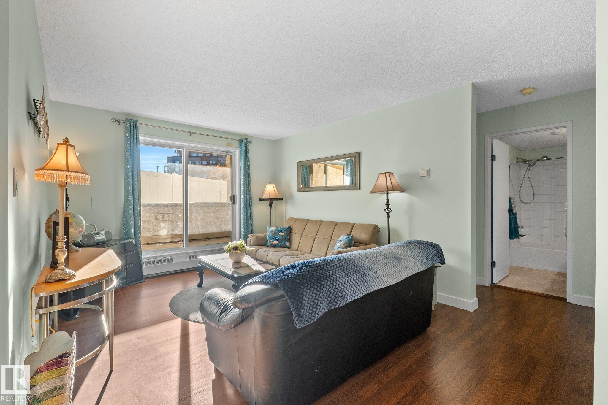 163 10520 120 Street, Edmonton, Alberta, T5H 4L9