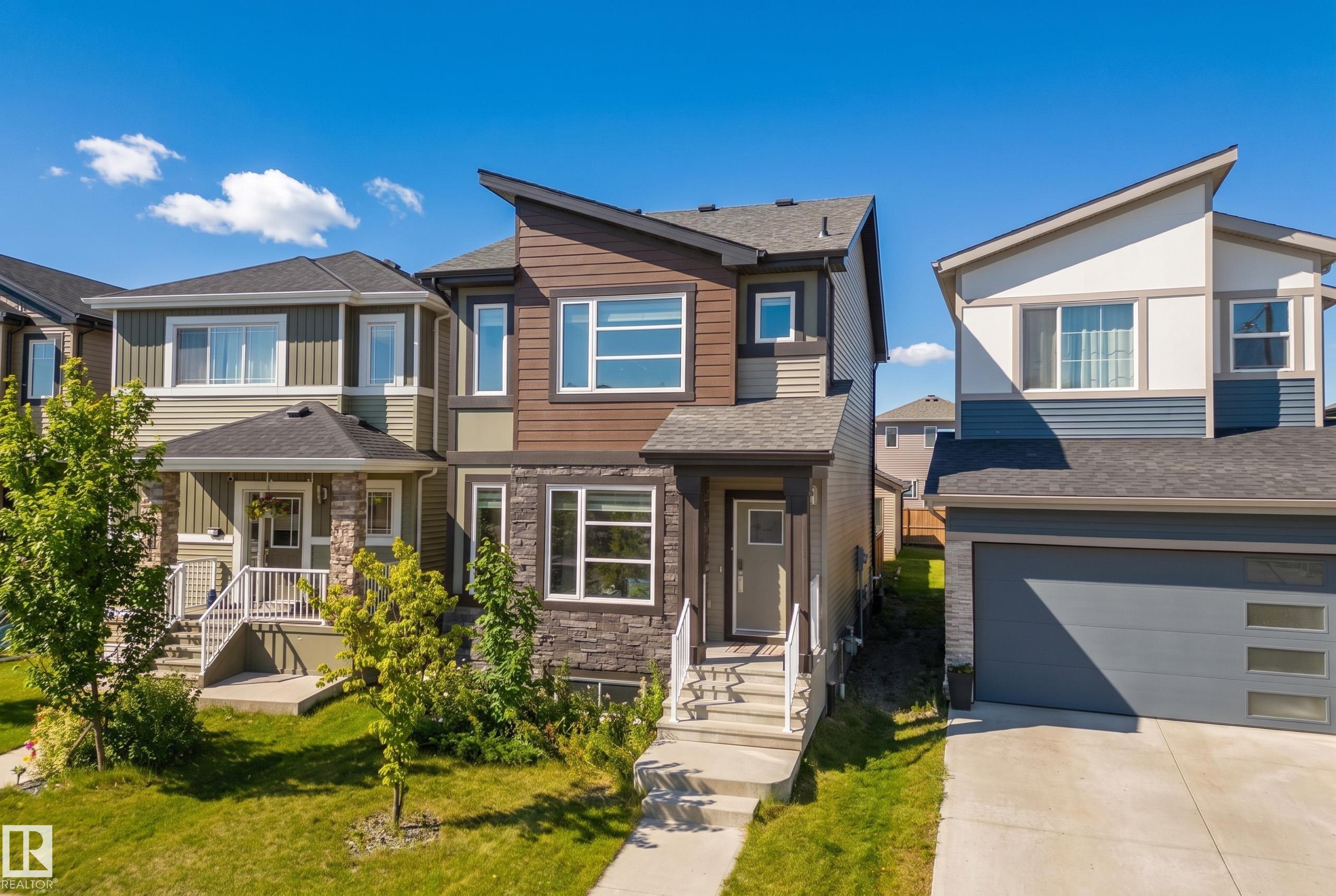 7437 Creighton Place, Edmonton, Alberta, T6W 3Z2