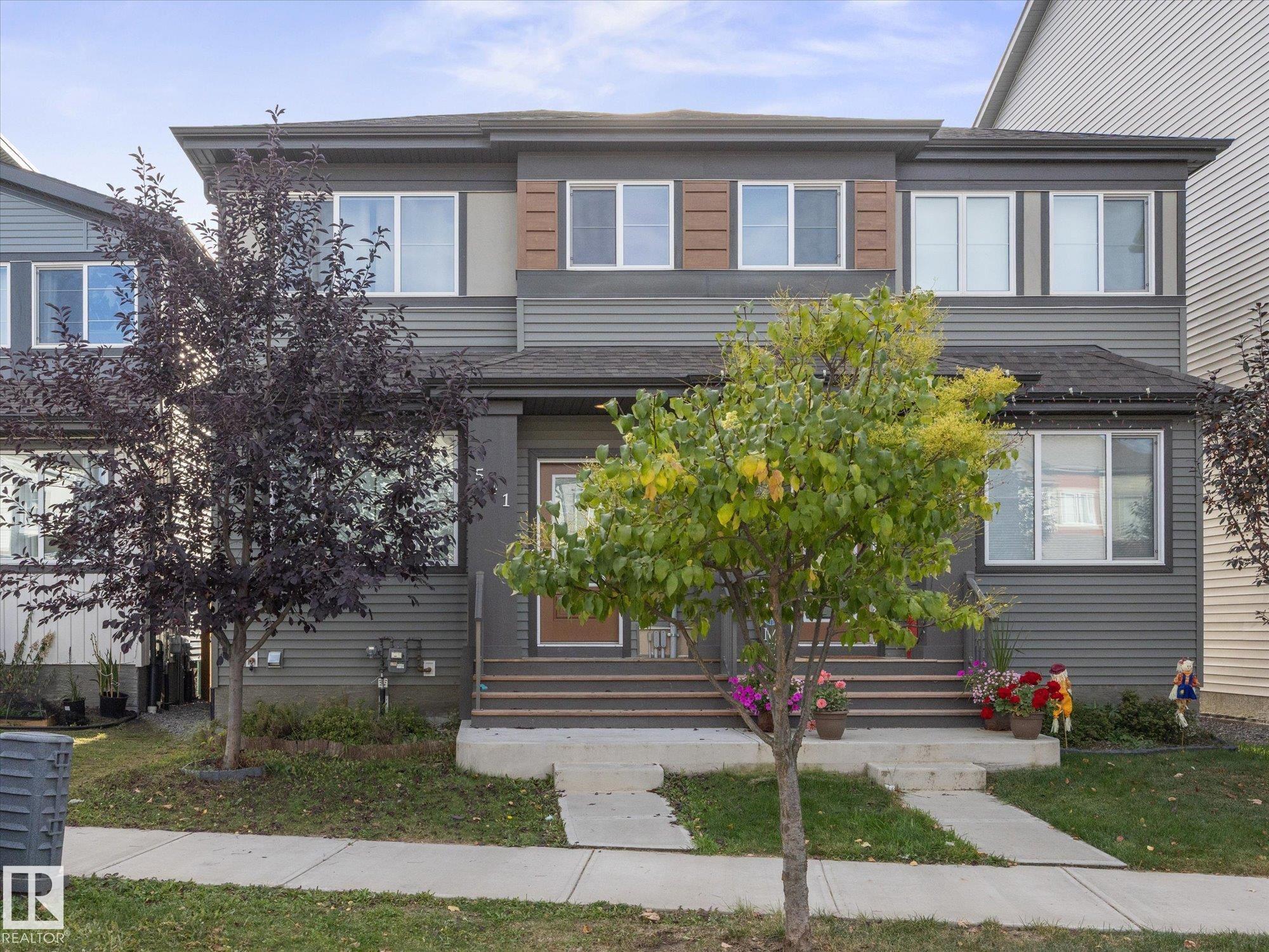541 Paterson Way, Edmonton, Alberta, T6W 4E1