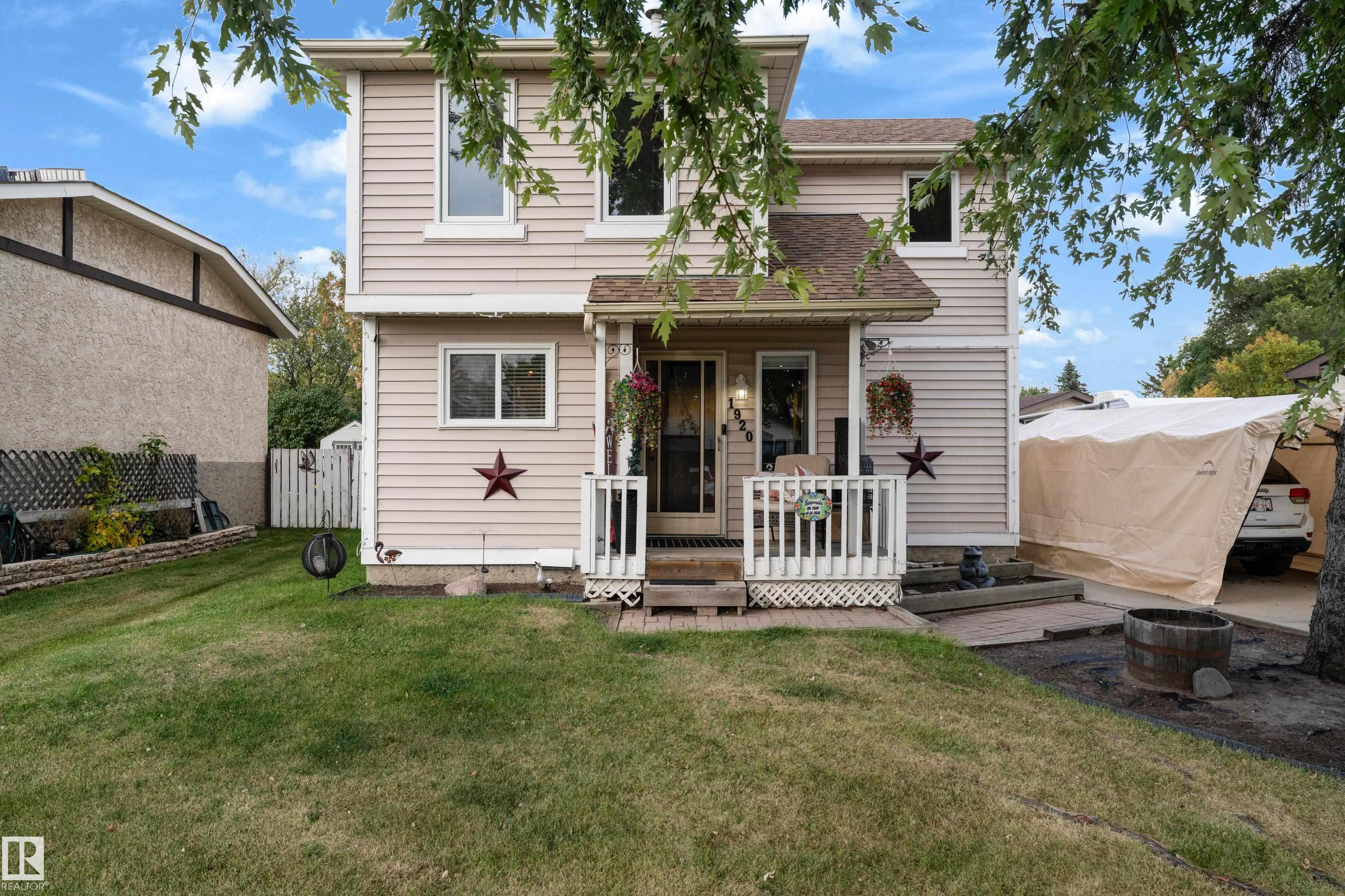 1920 145 Avenue, Edmonton, Alberta, T5Y 1V3