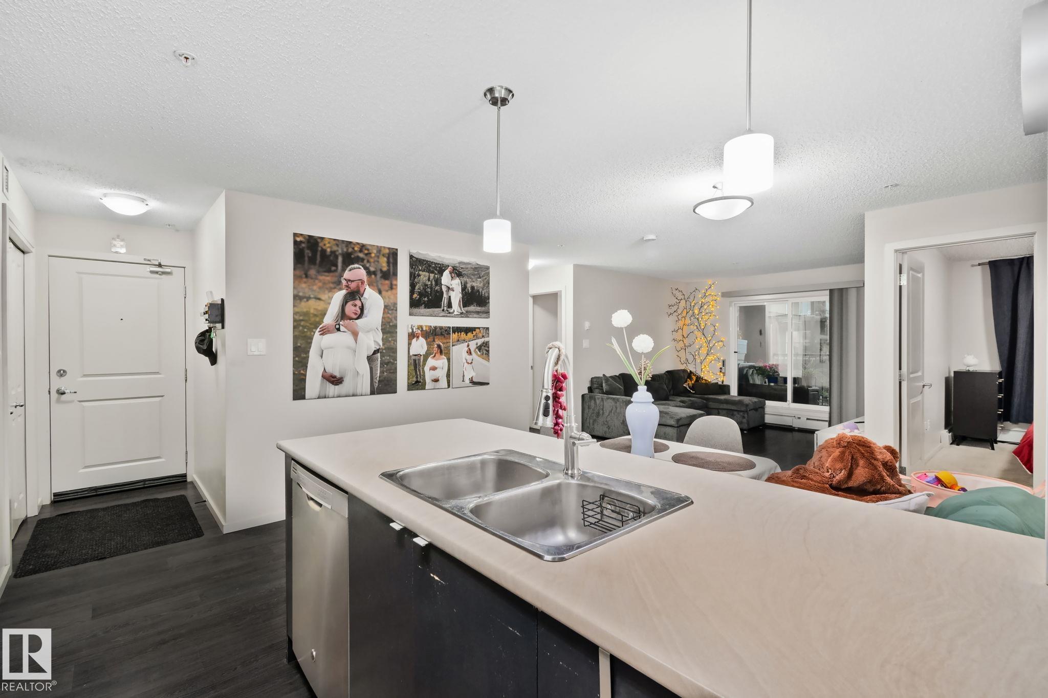 226 344 Windermere Road, Edmonton, Alberta, T6W 2P2
