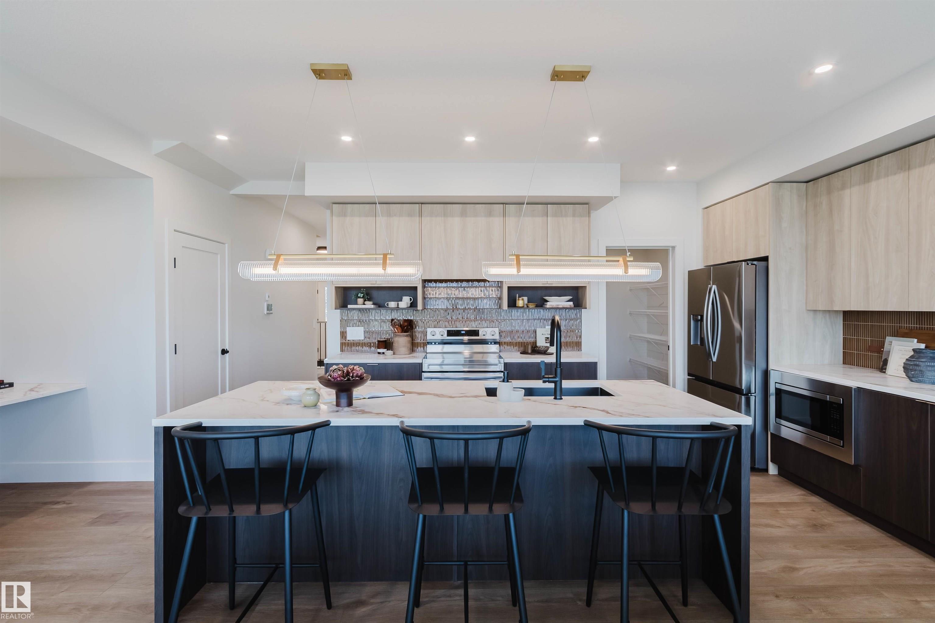 22 Clichy Close, St. Albert, Alberta, T8T 2E4