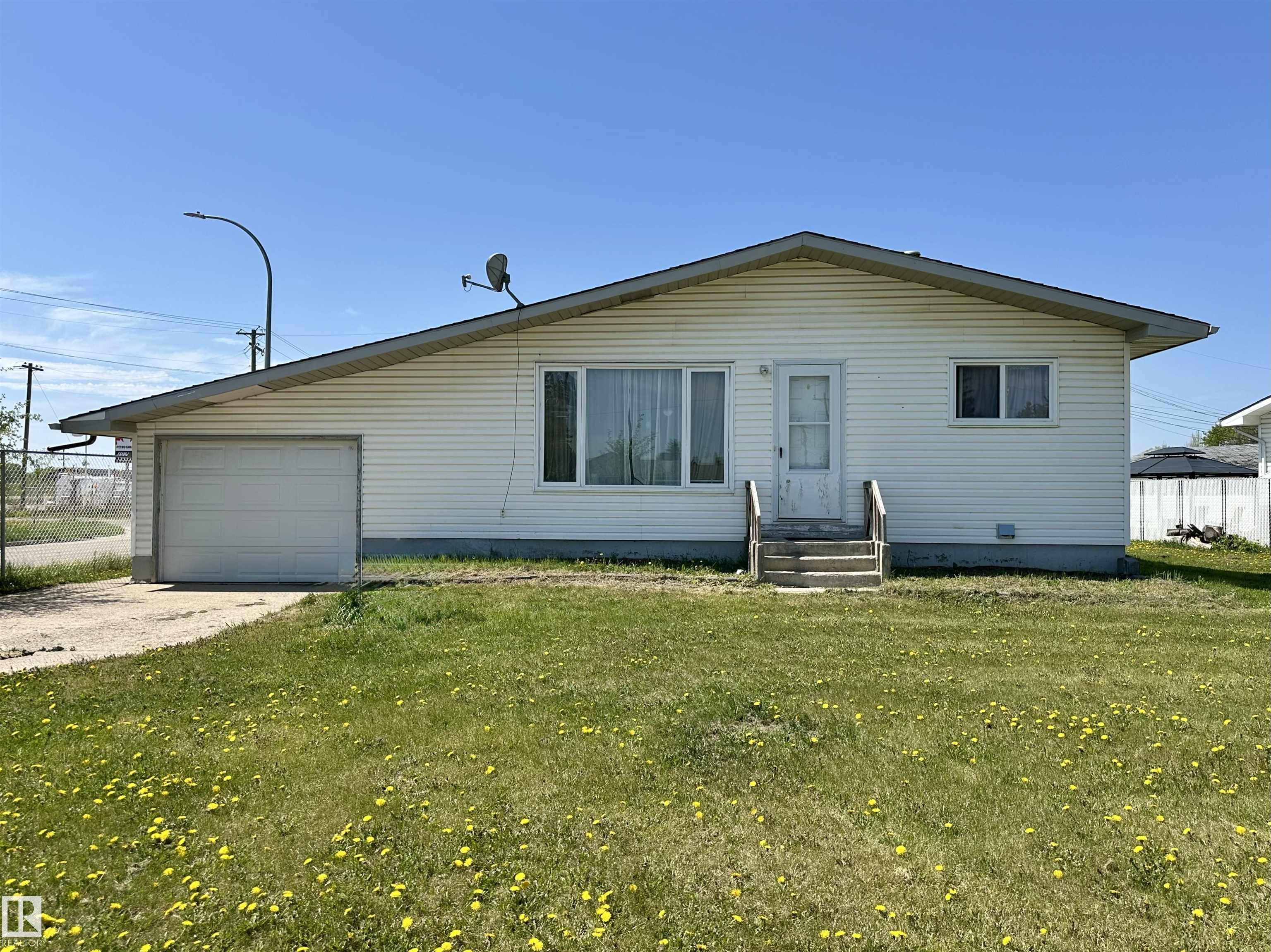 5001 Parkview Crescent, Cold Lake, Alberta, T9M 1S7