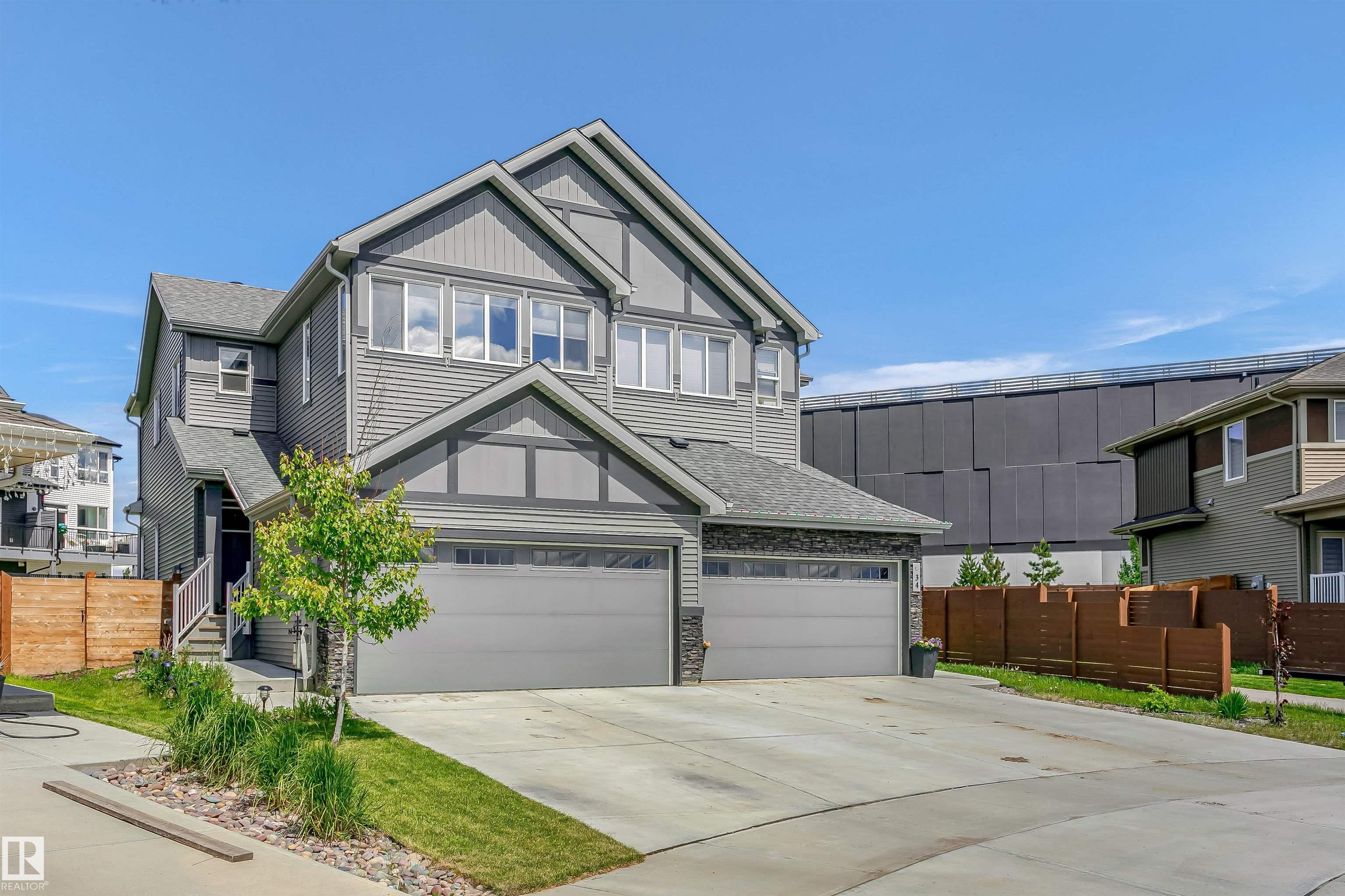 32 Juneau Way, St. Albert, Alberta, T8N 7V7