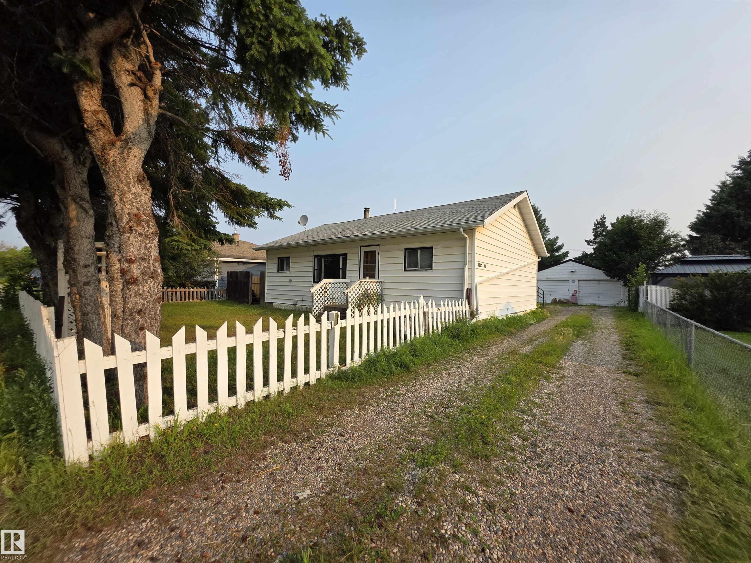 4812 48 Avenue, Cold Lake, Alberta, T9M 1Y4