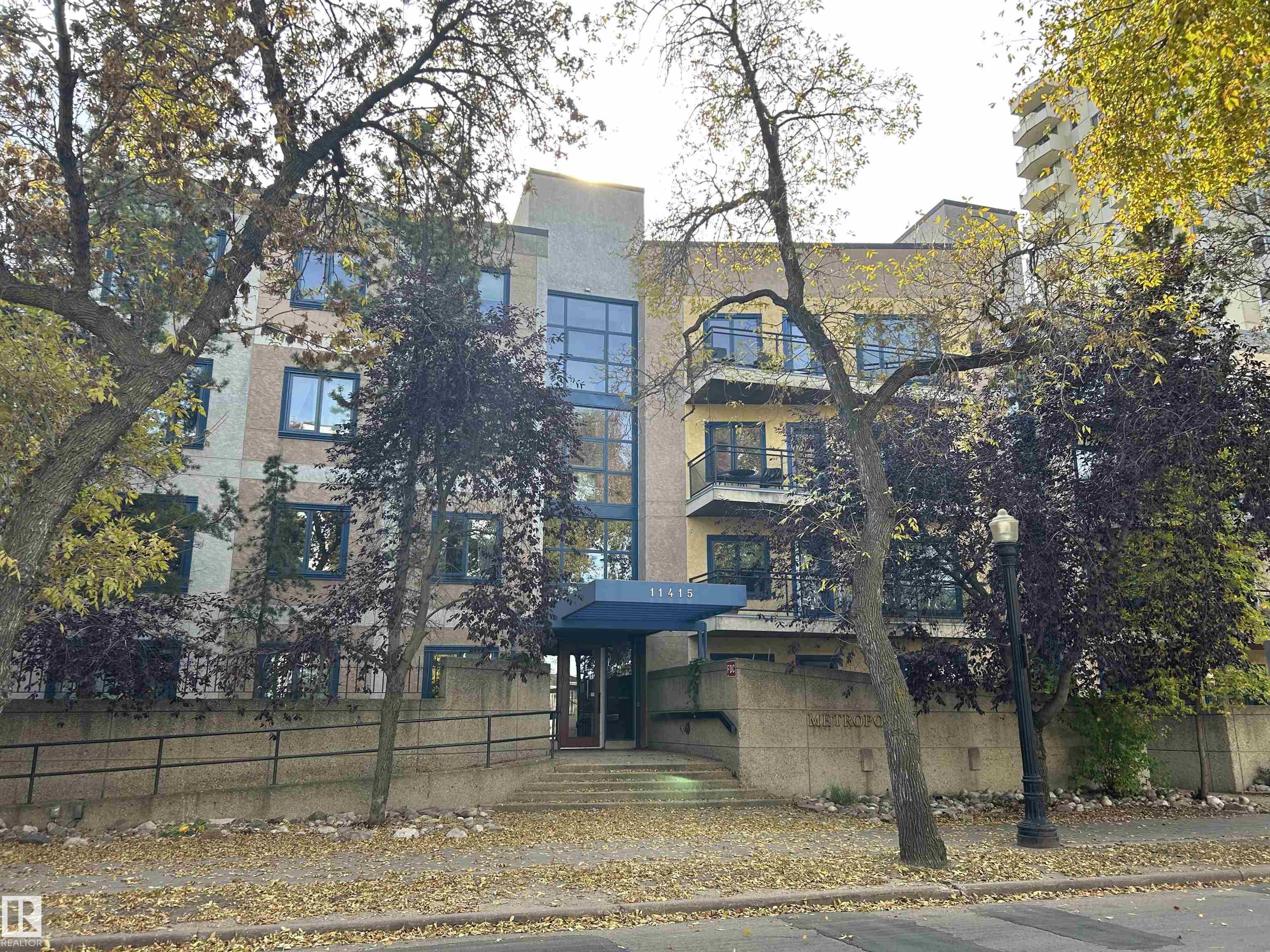 206 11415 100 Avenue, Edmonton, Alberta, T5K 0J5