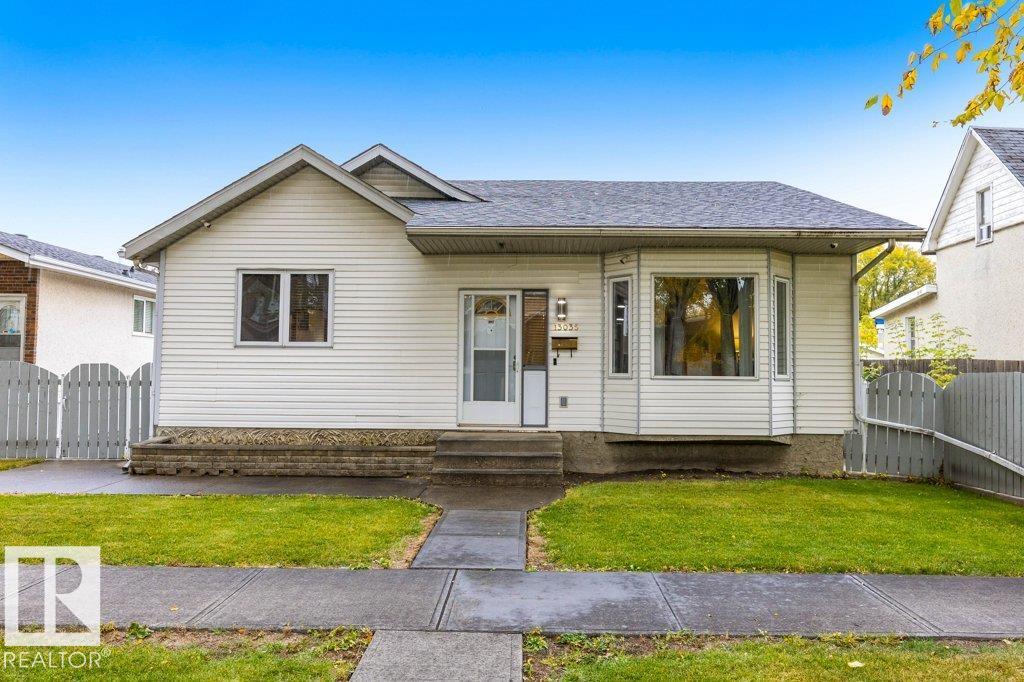 13035 117 Street, Edmonton, Alberta, T5E 5J9
