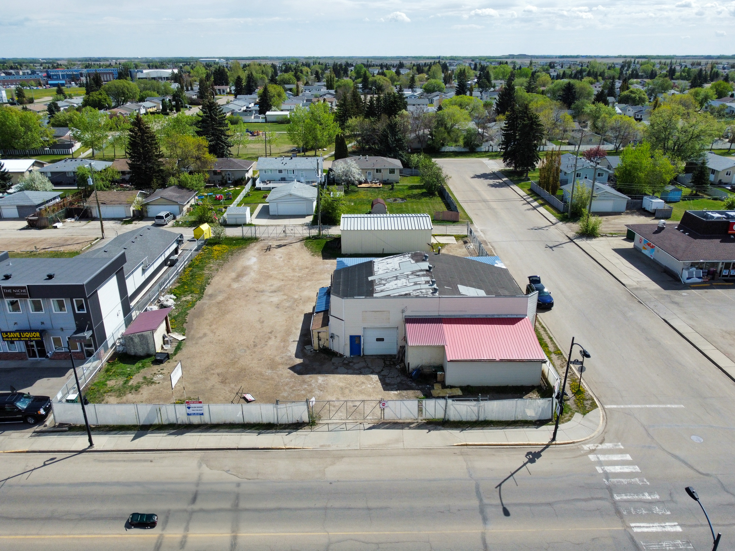 9903 100 Street, Morinville, Alberta, T8R 1R4
