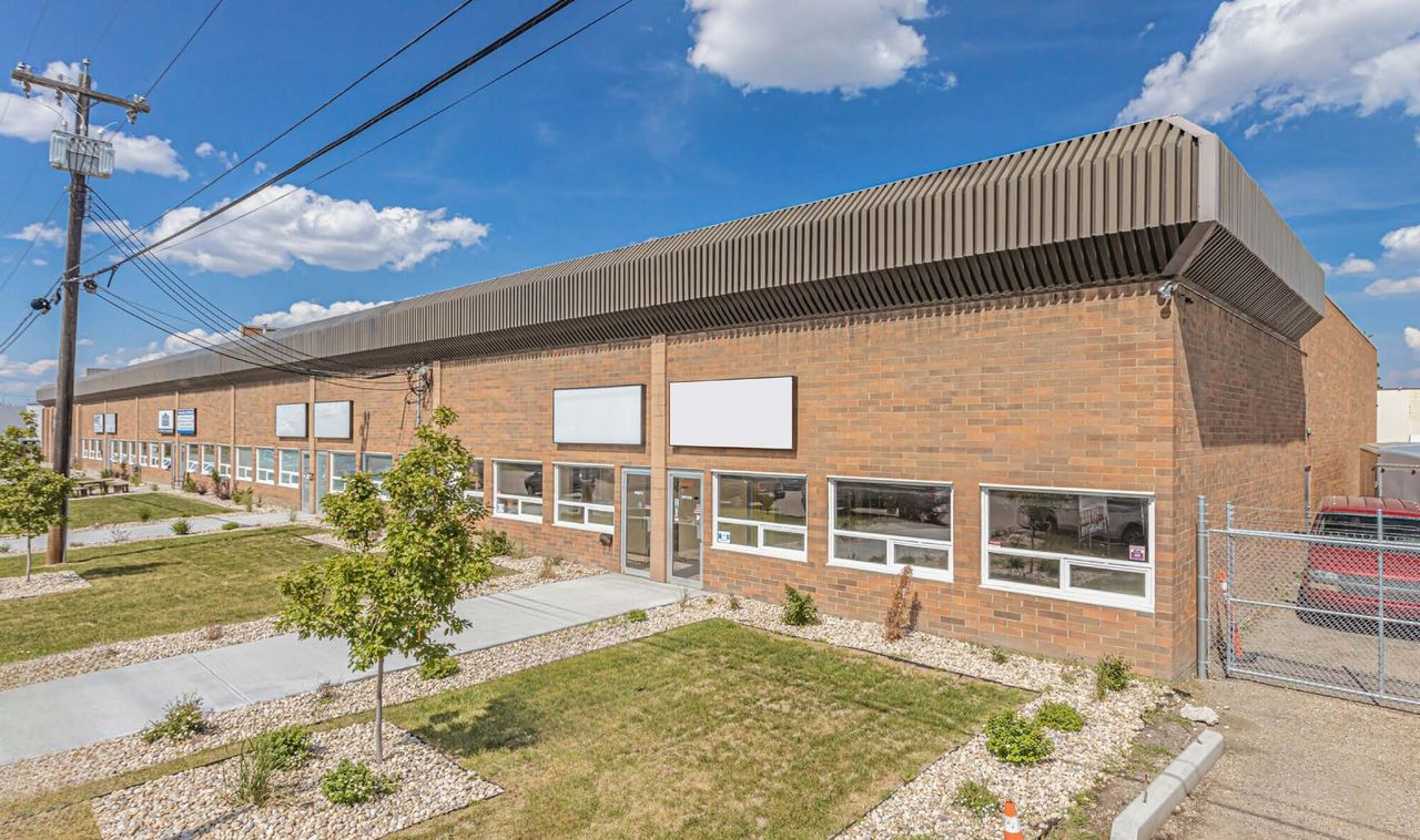 12863-12865 12855 141 Street, Edmonton, Alberta, T5L 4N1